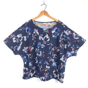 HALOGEN Women's Short Dolman Sleeve Top Navy with Floral Woodcut motif LARGE